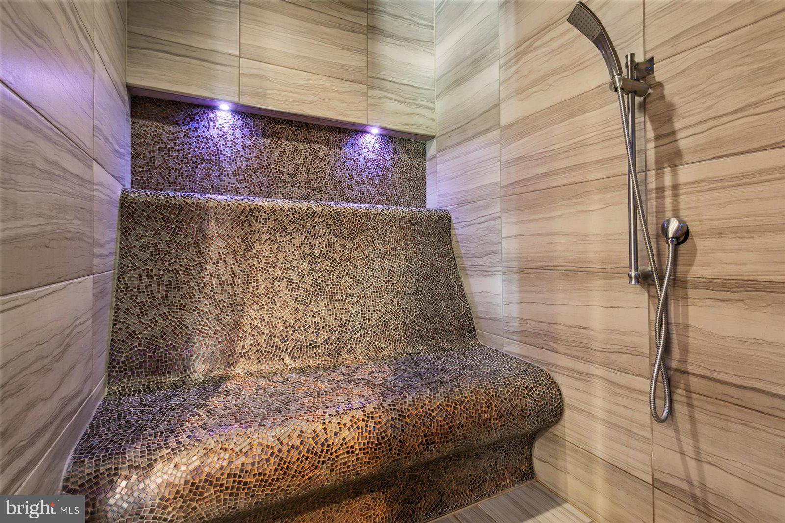 KINGSPOINT - Residential