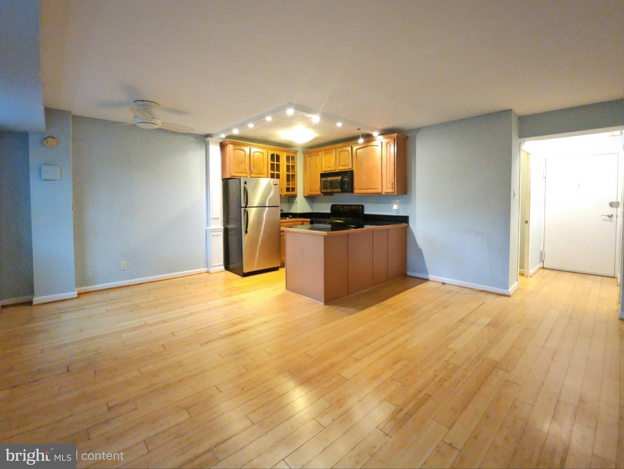 1801 CLYDESDALE PLACE NW 211