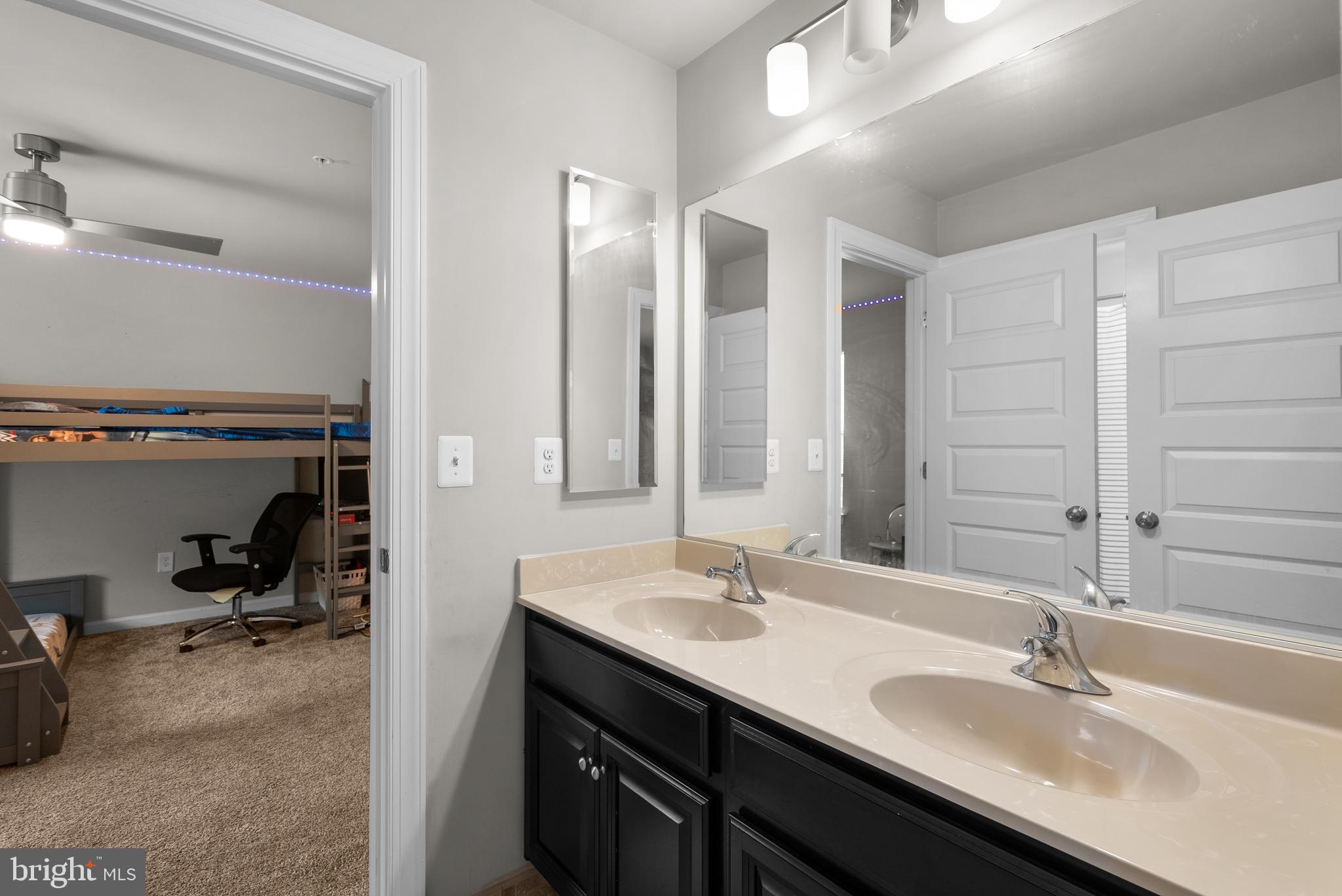 UPPER MARLBORO - Residential