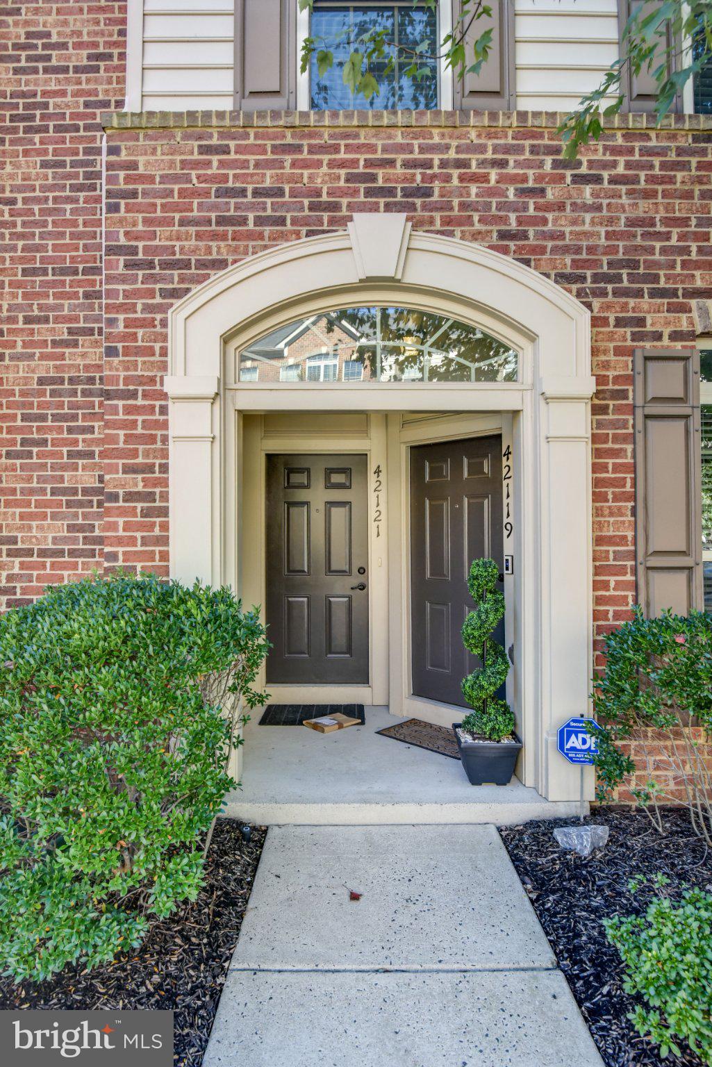 42119 PIEBALD SQUARE