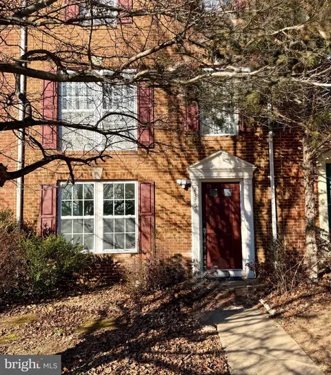 43750 Tolamac Drive, Ashburn, VA MLS: VALO2113104