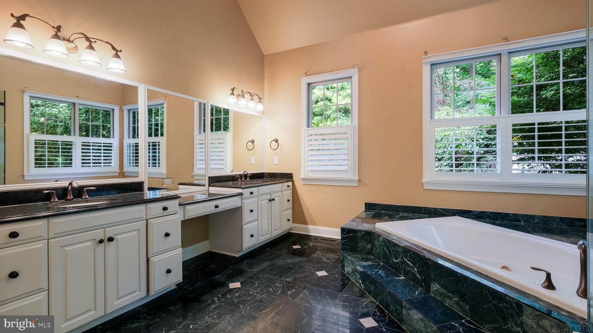 ASH MILL - Residential