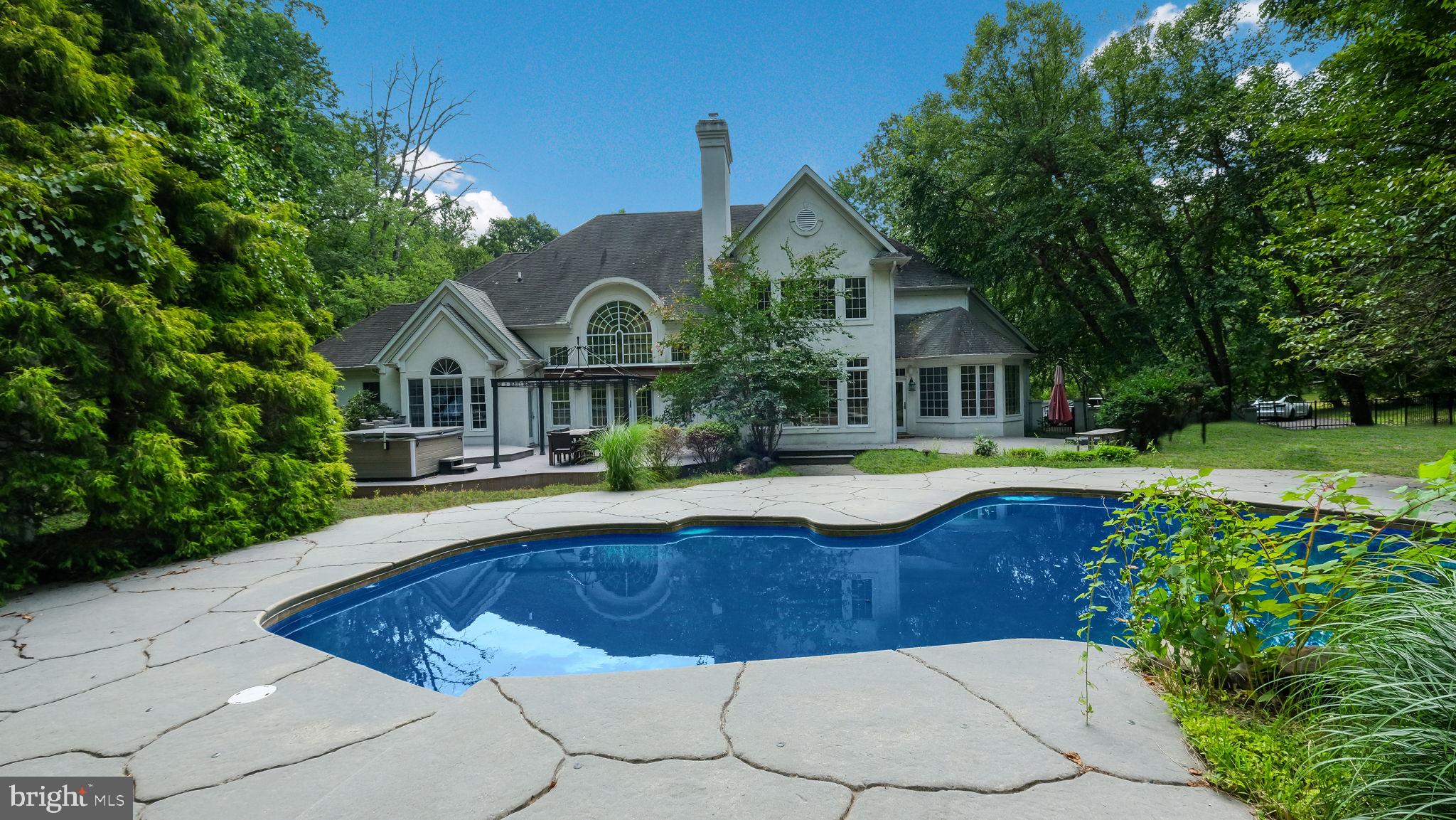 ASH MILL - Residential