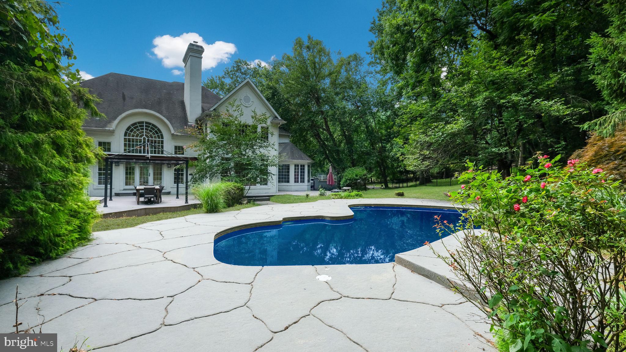 ASH MILL - Residential