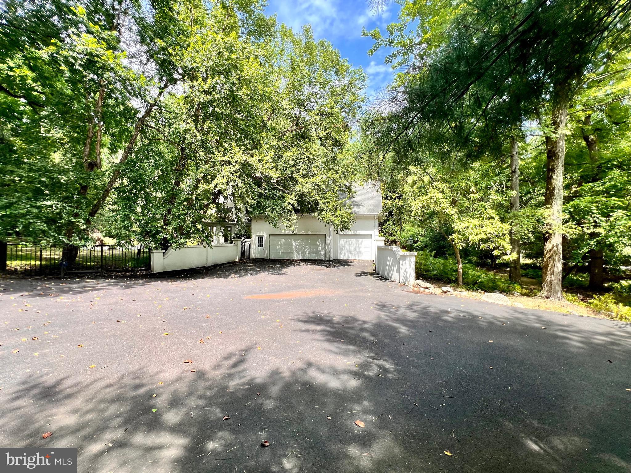 ASH MILL - Residential