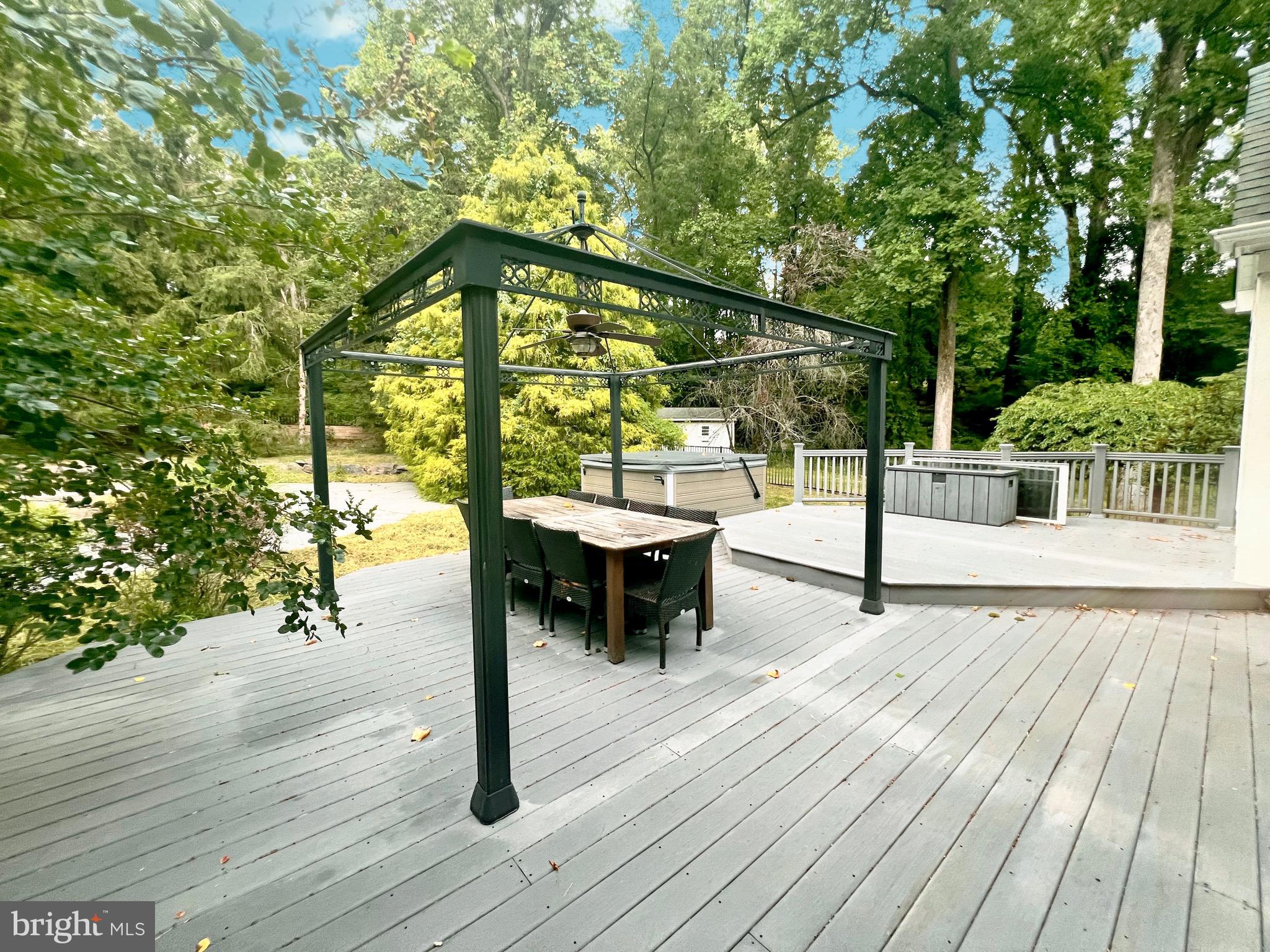 ASH MILL - Residential