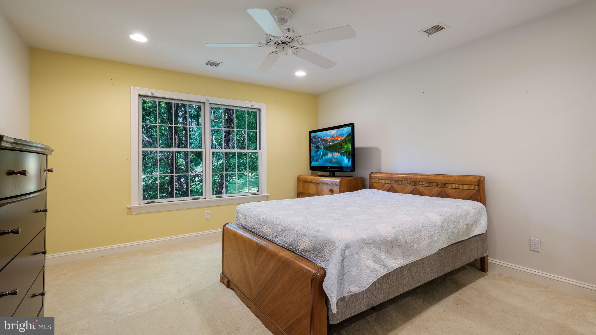 ASH MILL - Residential