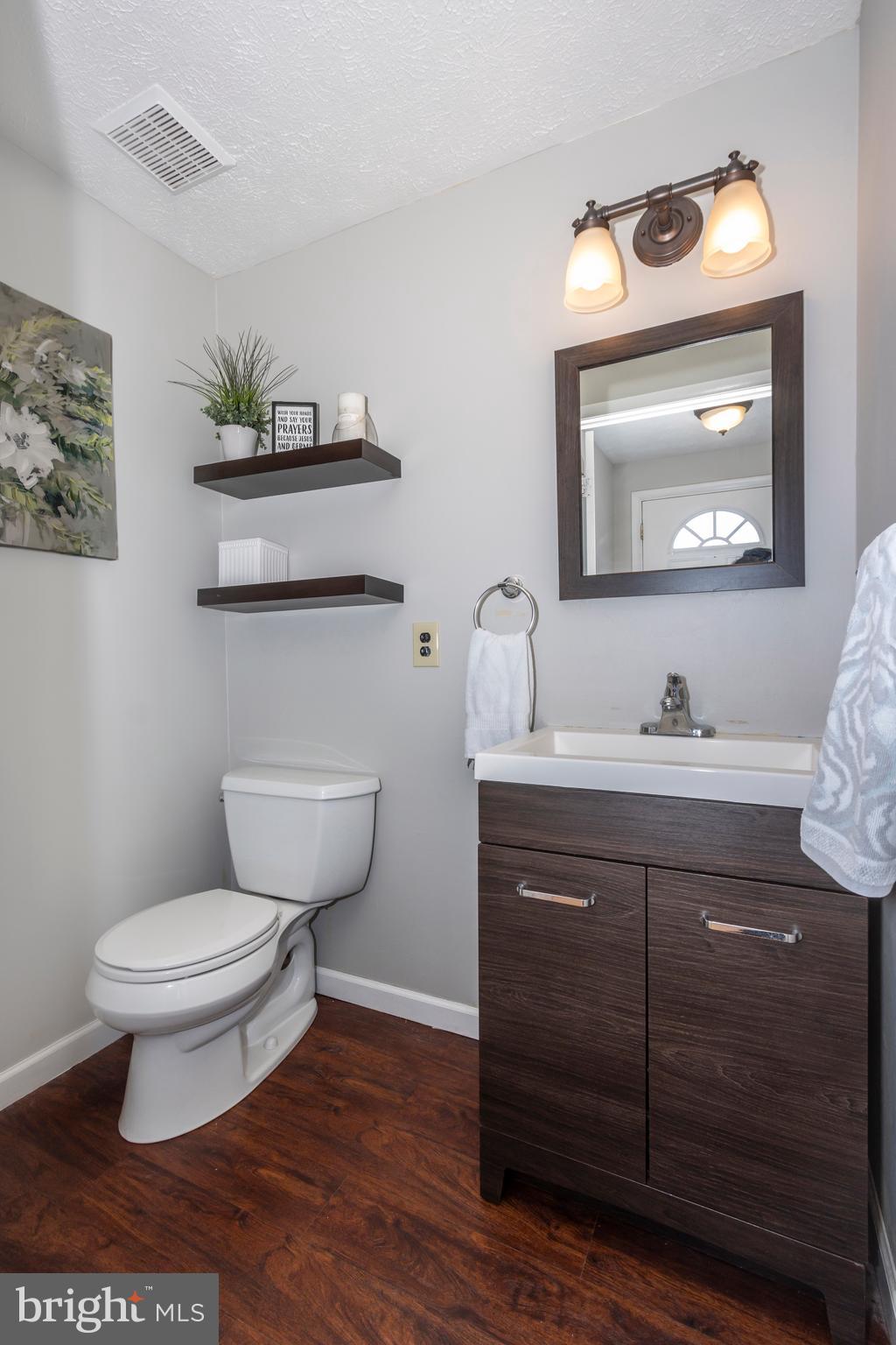 AMBER MEADOWS - Residential