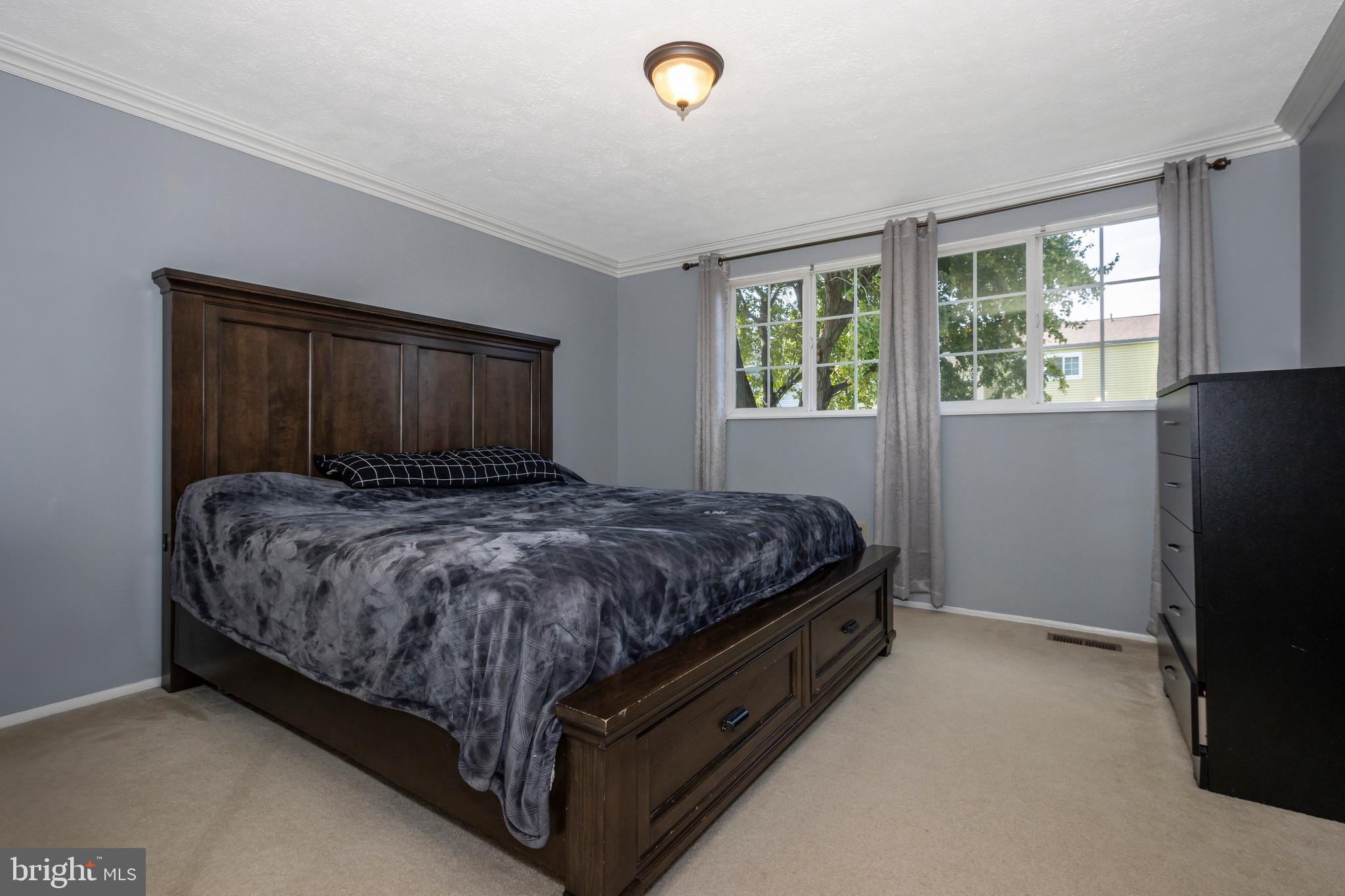 AMBER MEADOWS - Residential