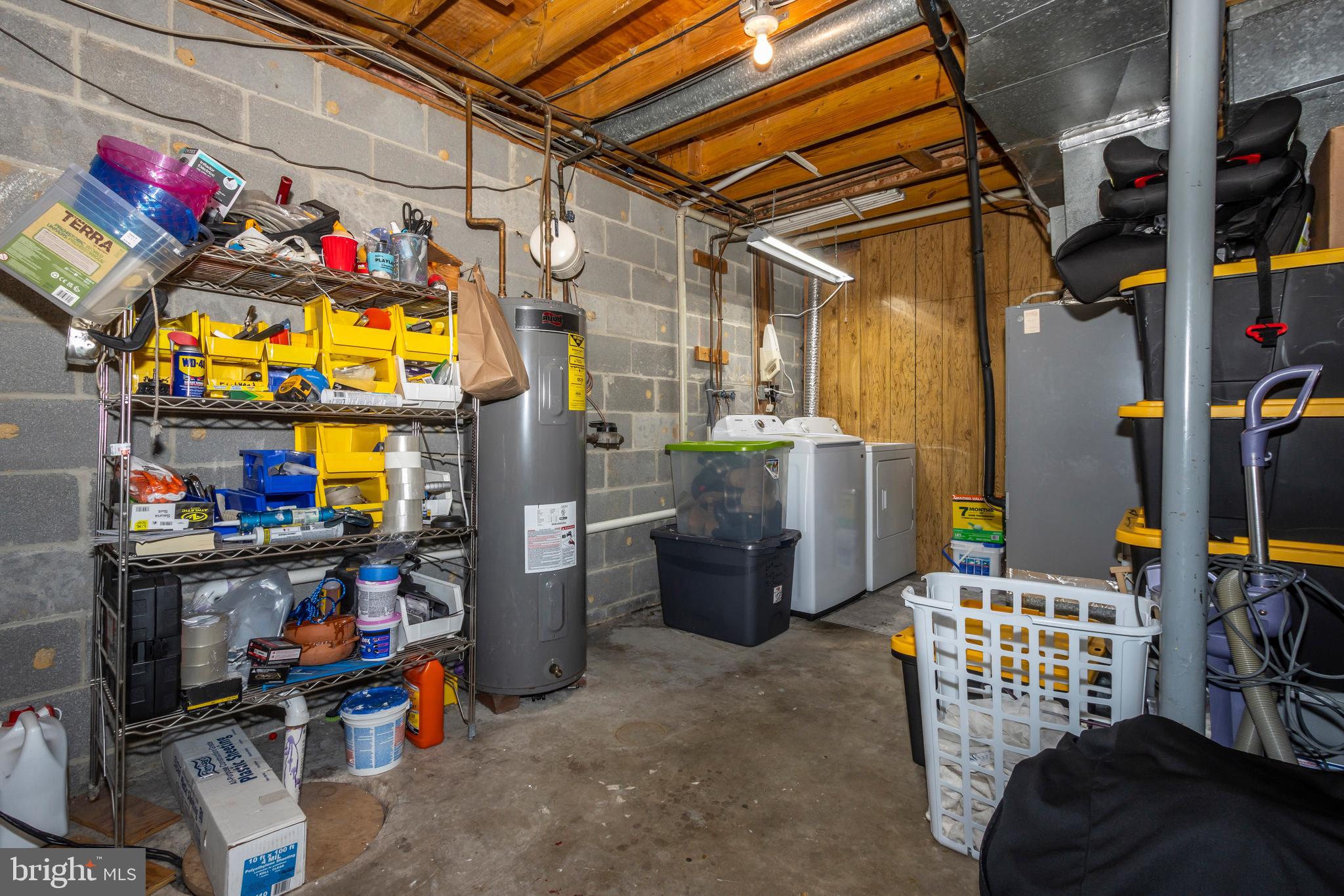 AMBER MEADOWS - Residential