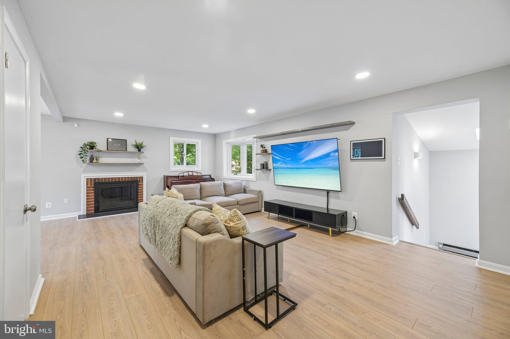 3237 DYE DRIVE