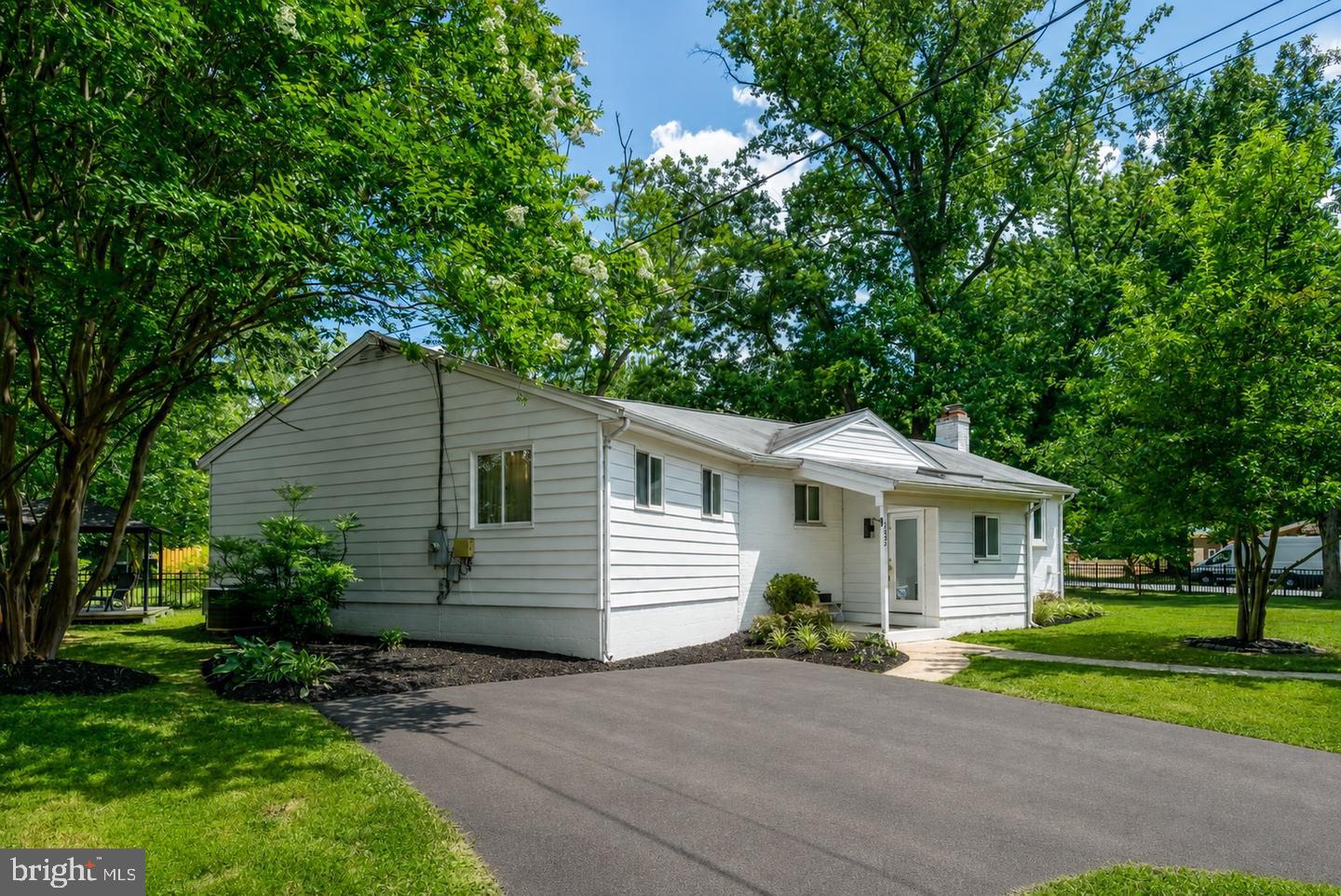 3237 DYE DRIVE