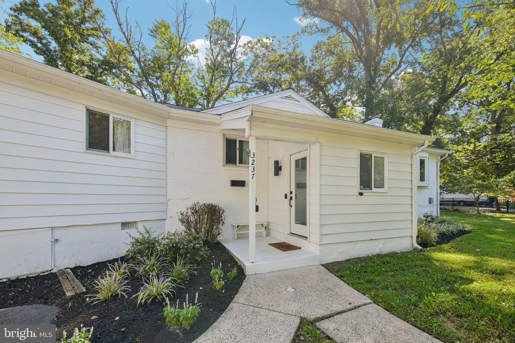 3237 DYE DRIVE