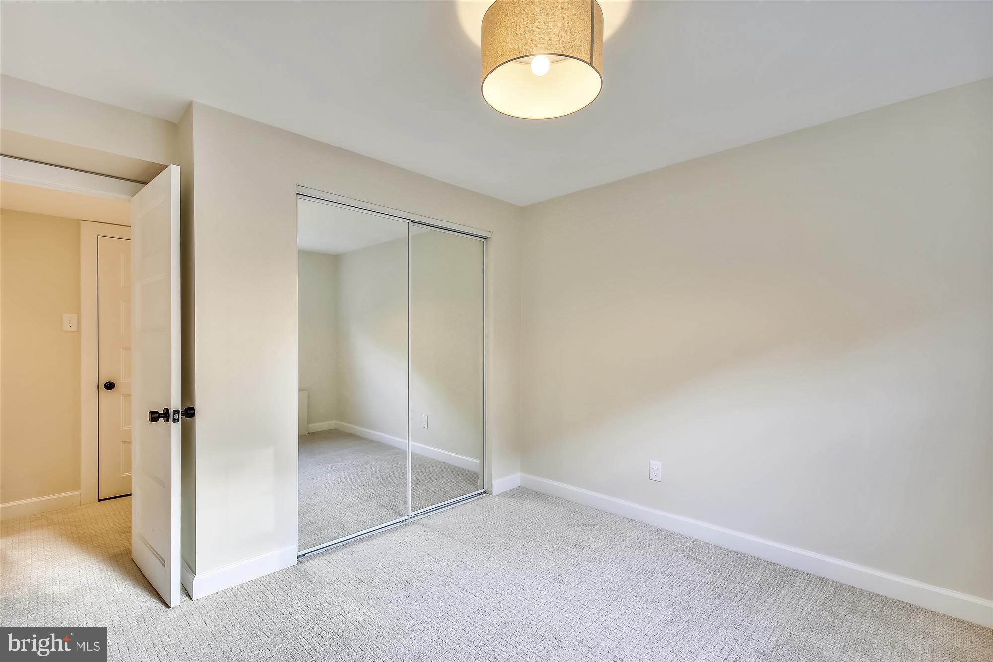 ROLLING VALLEY - Residential