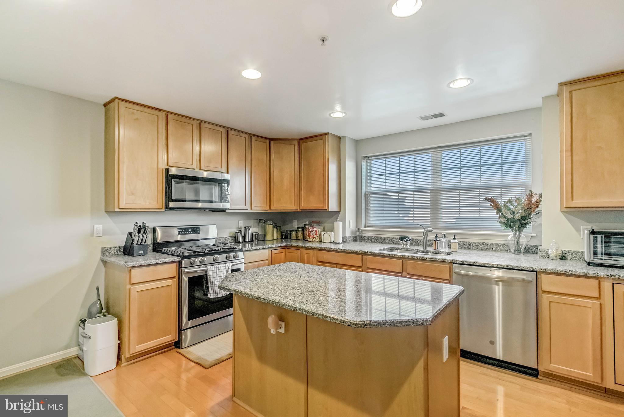 CONDOS AT THE RIDGE - Residential