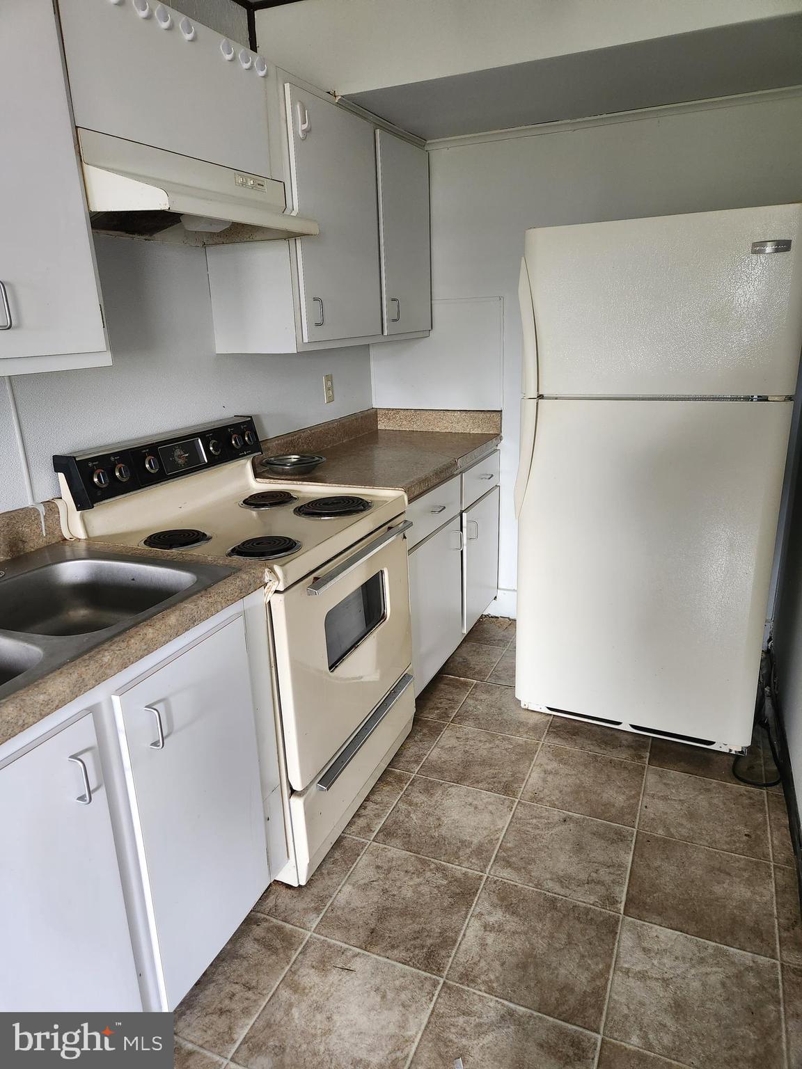 TERRA ALTA - Residential Lease