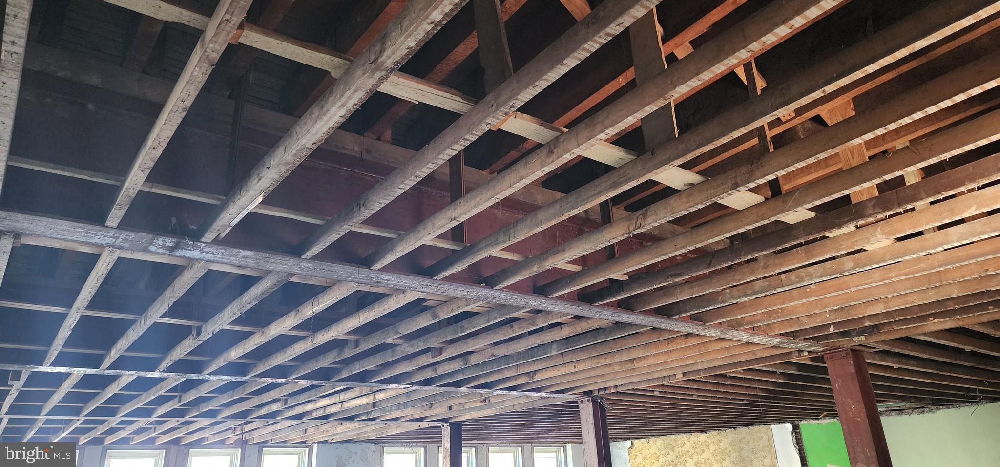 PHILADELPHIA - Commercial Sale