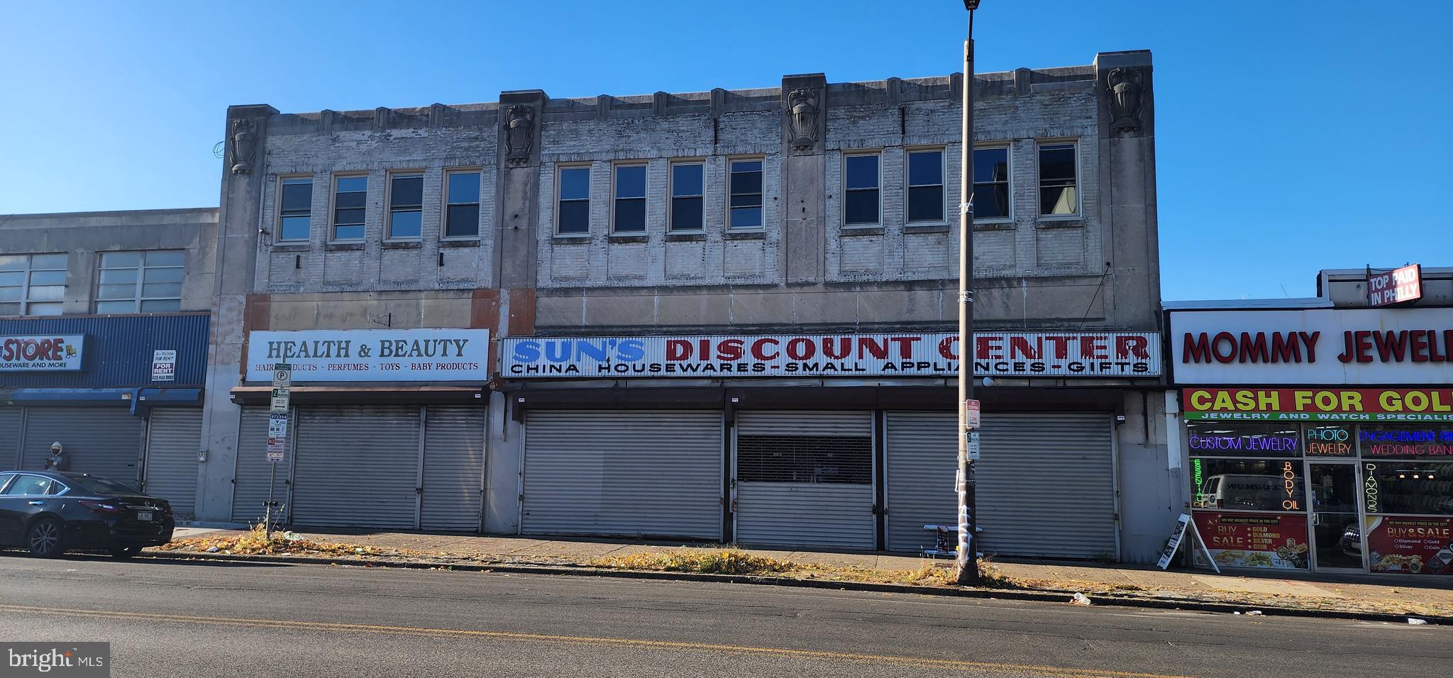 17,740 sq. ft. retail, warehouse, redevelopment or what you need space of opportunity.
This property has 3 addresses 115,117, and 119 Chelten Avenue.