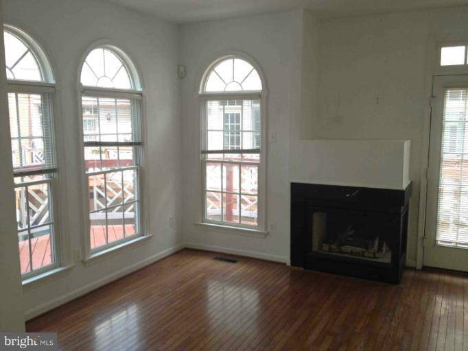 BALLSTON - Residential Lease