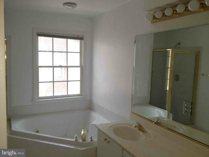 BALLSTON - Residential Lease