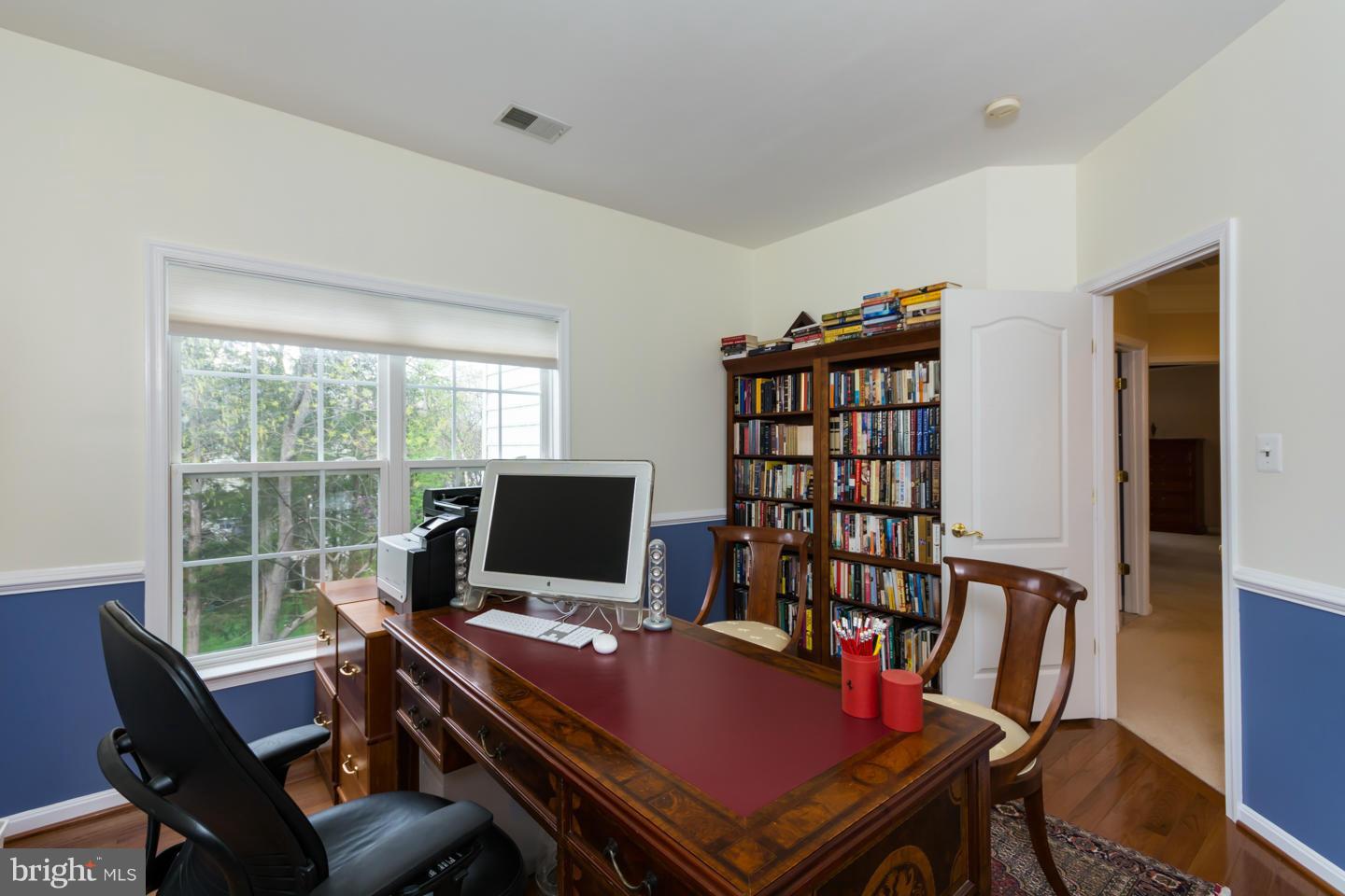 SIGNATURE AT BROADLANDS - Residential