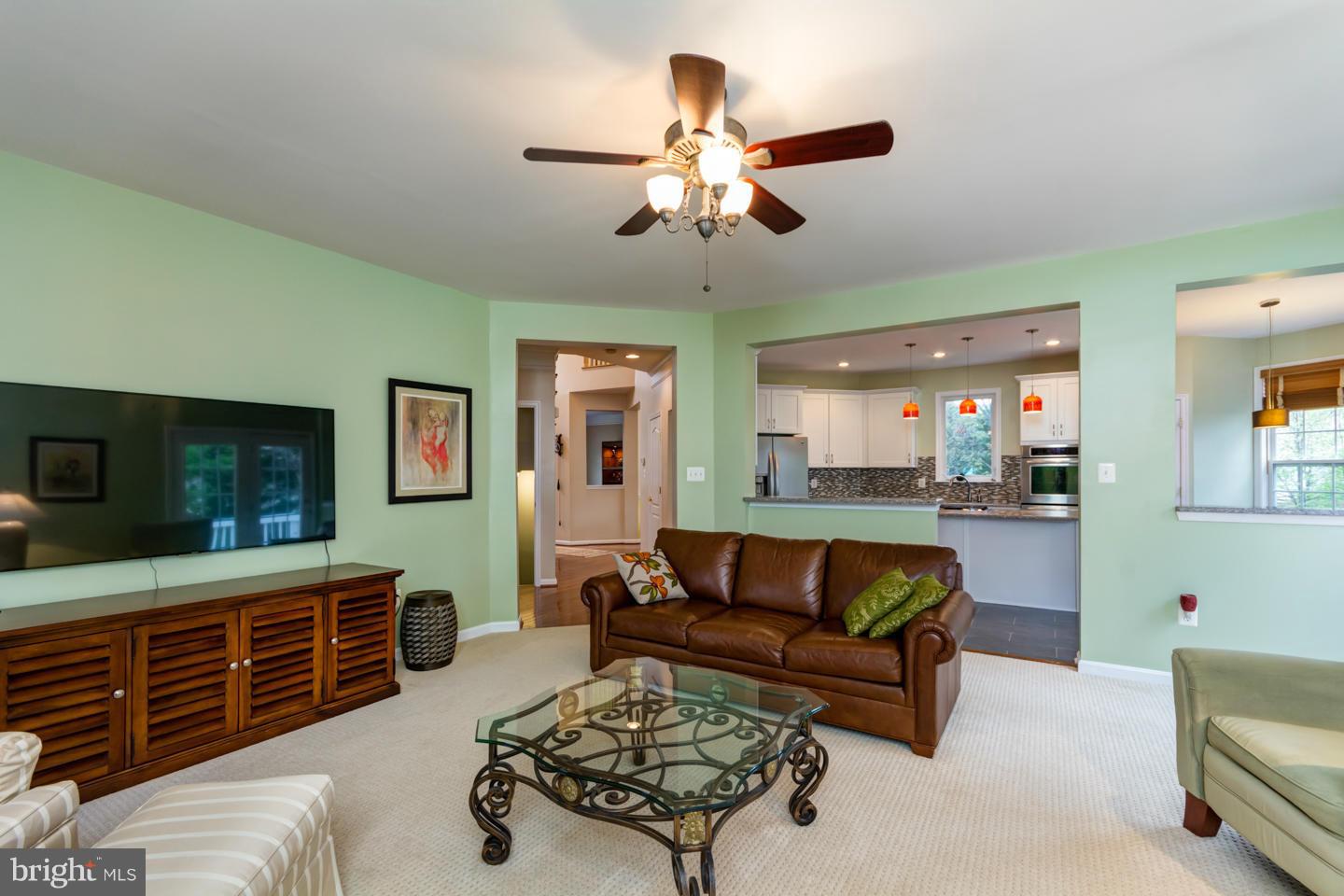 SIGNATURE AT BROADLANDS - Residential