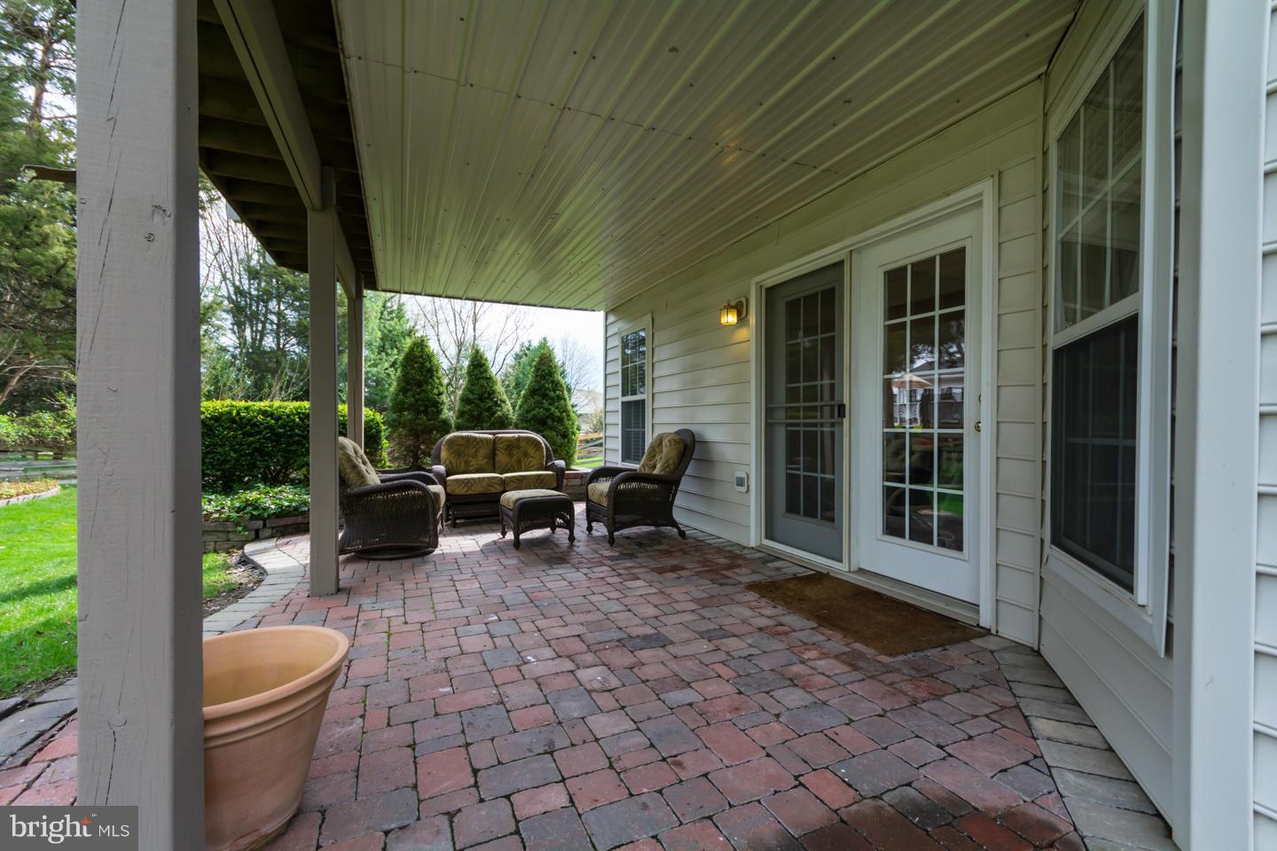 SIGNATURE AT BROADLANDS - Residential