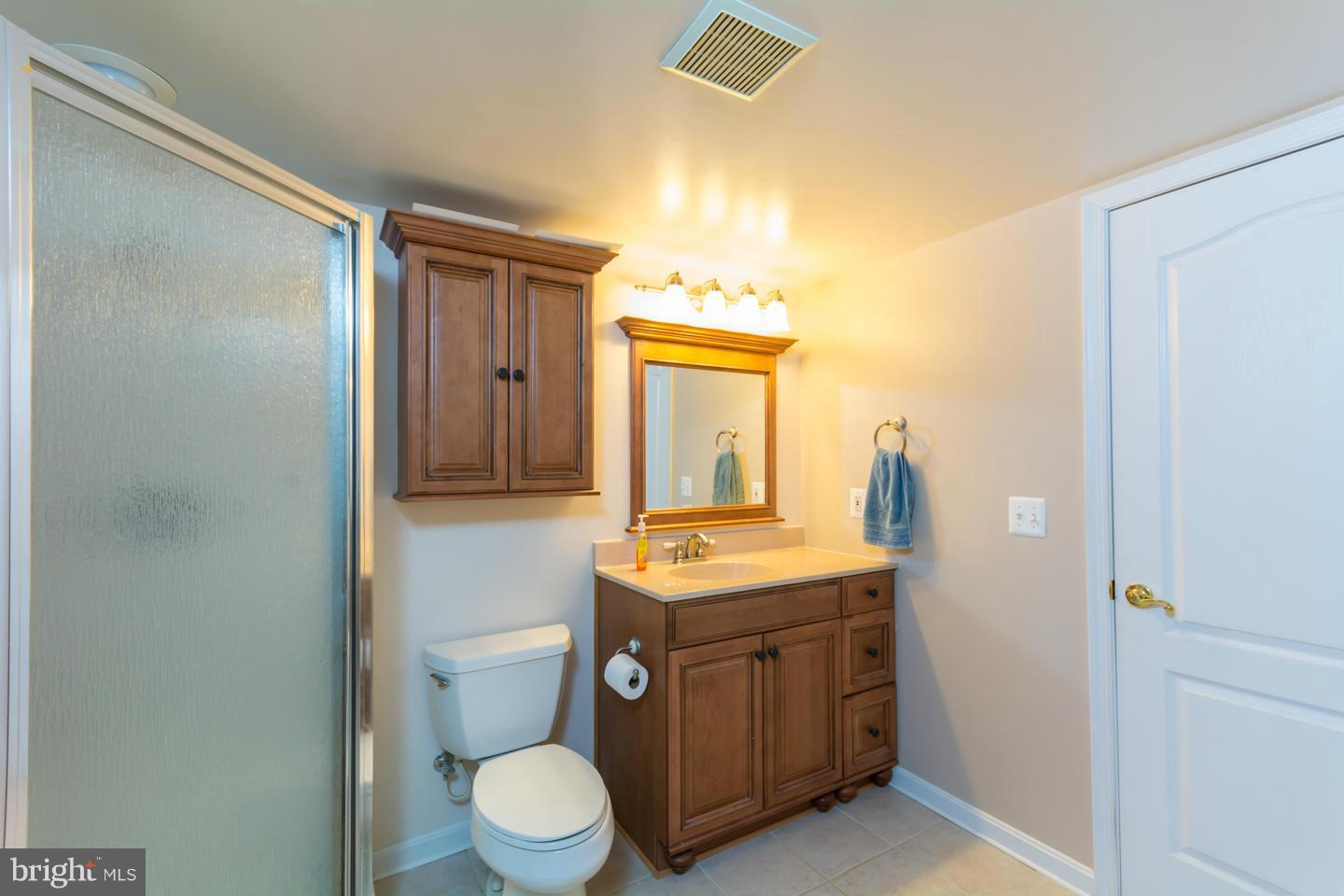 SIGNATURE AT BROADLANDS - Residential