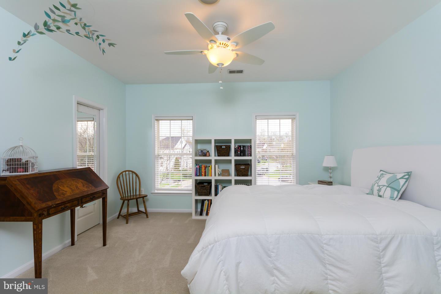 SIGNATURE AT BROADLANDS - Residential