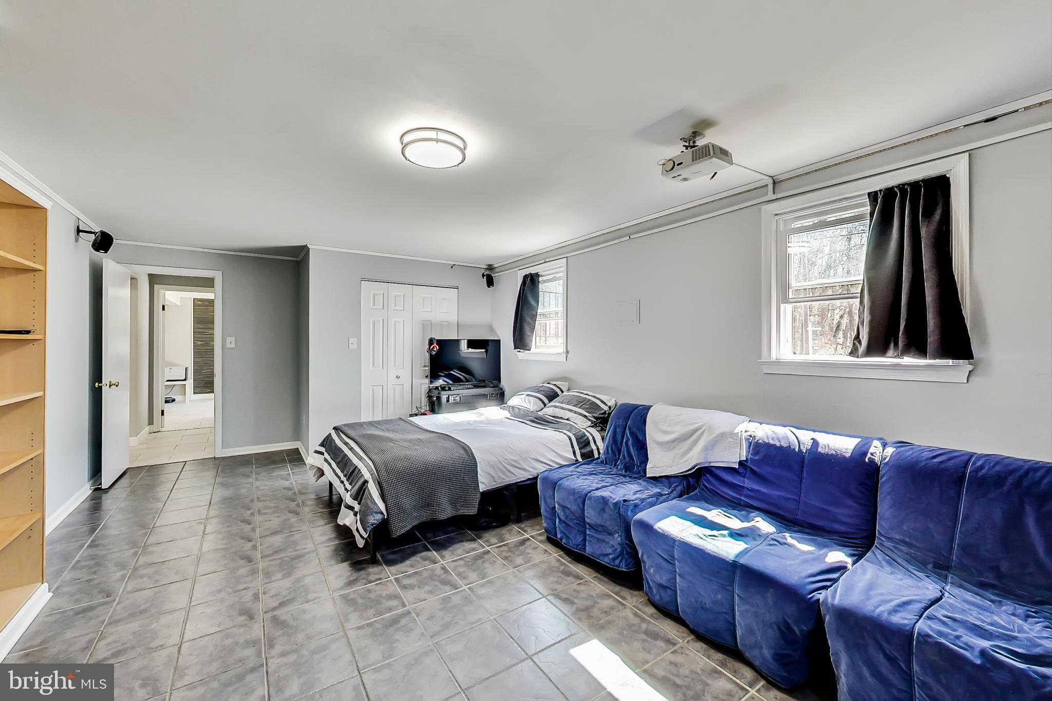 TIMOTHY PARK - Residential