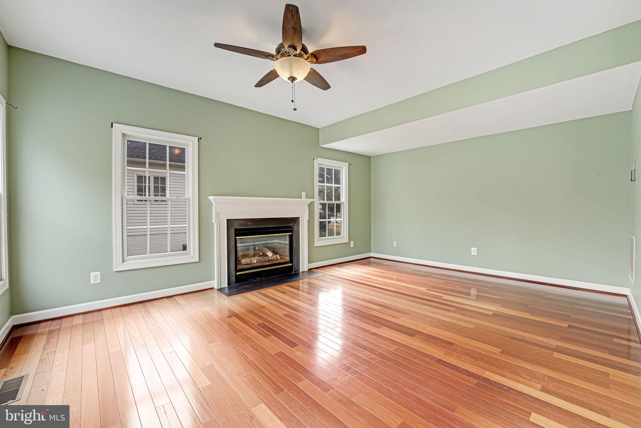 NEWPORT ESTATES - Residential