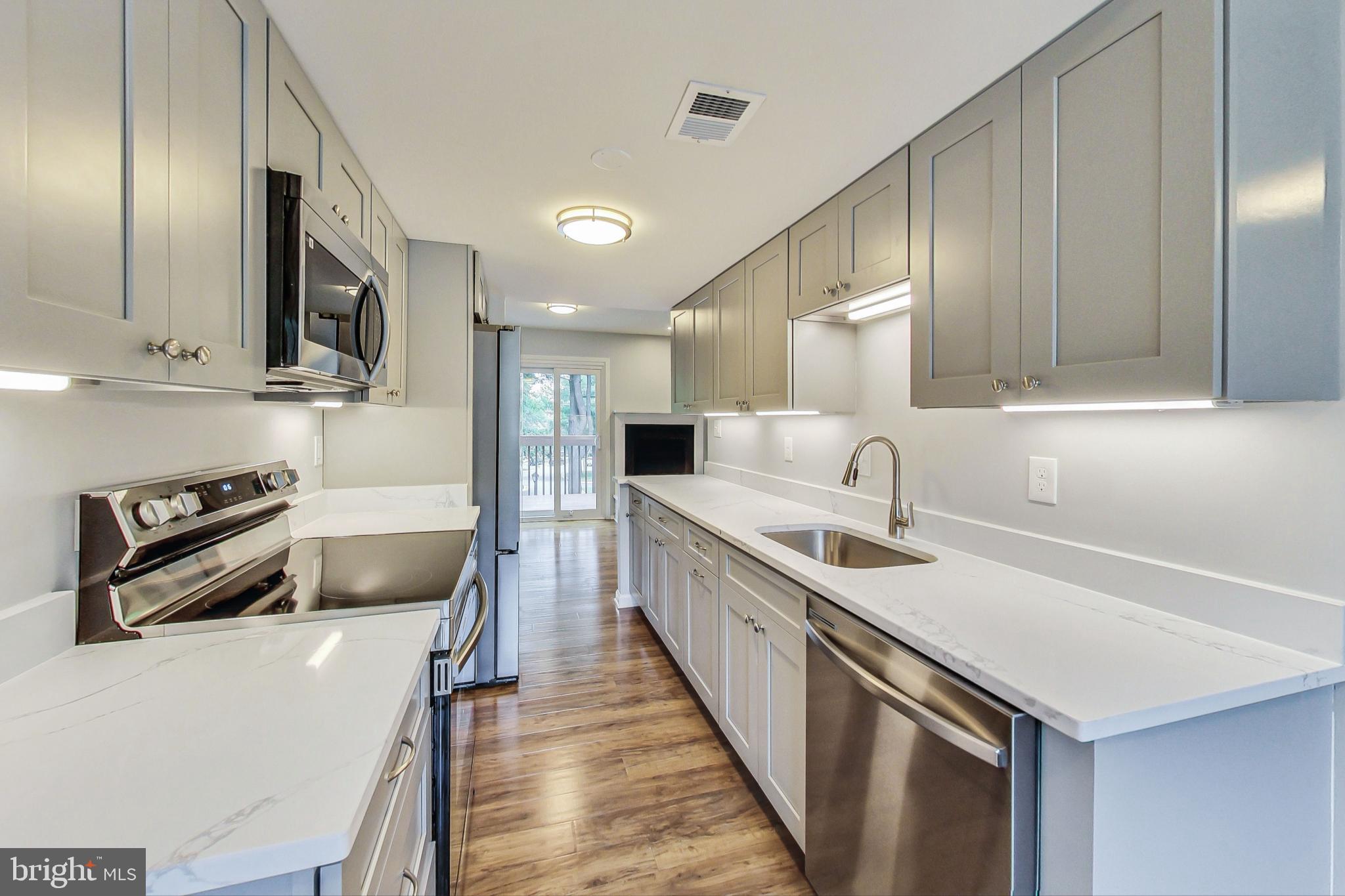 CLUB HILL - Residential