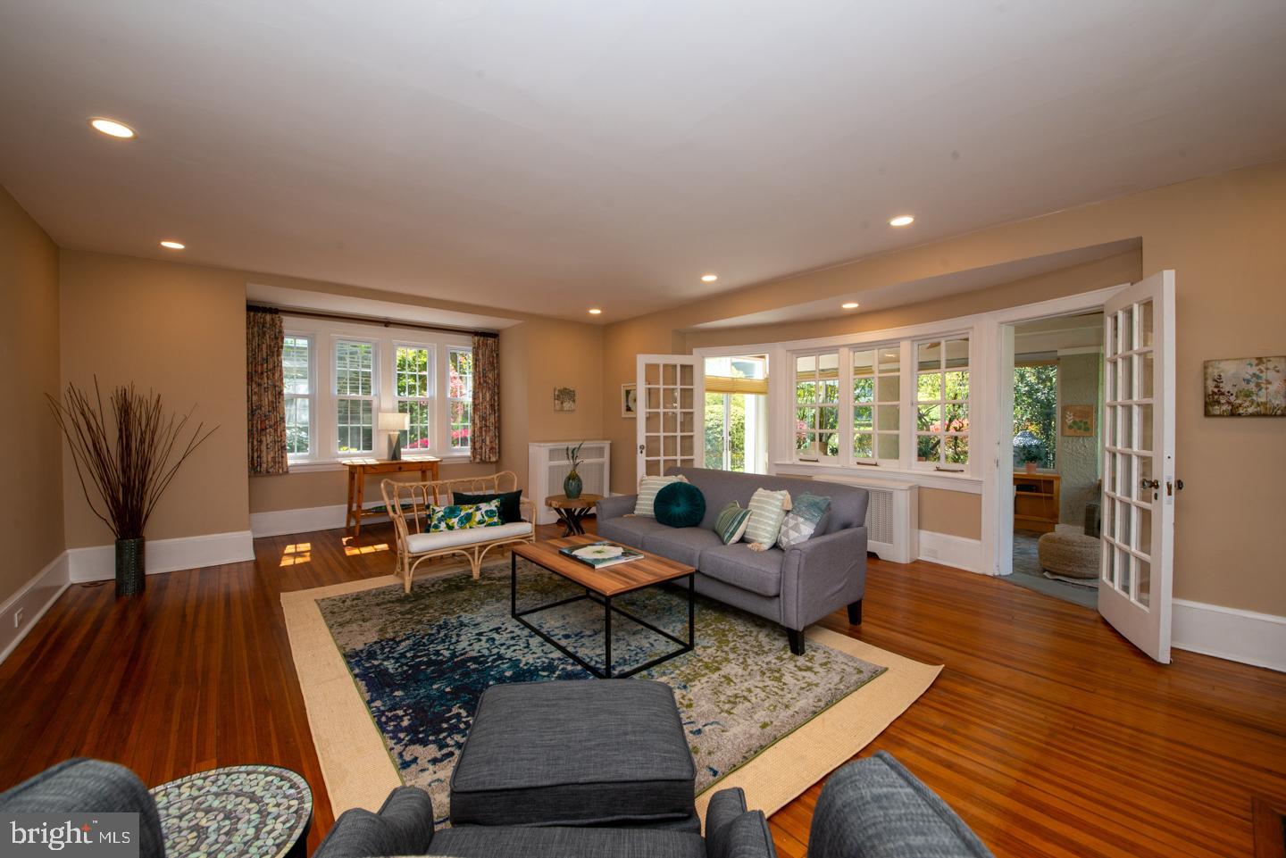 ELKINS PARK - Residential