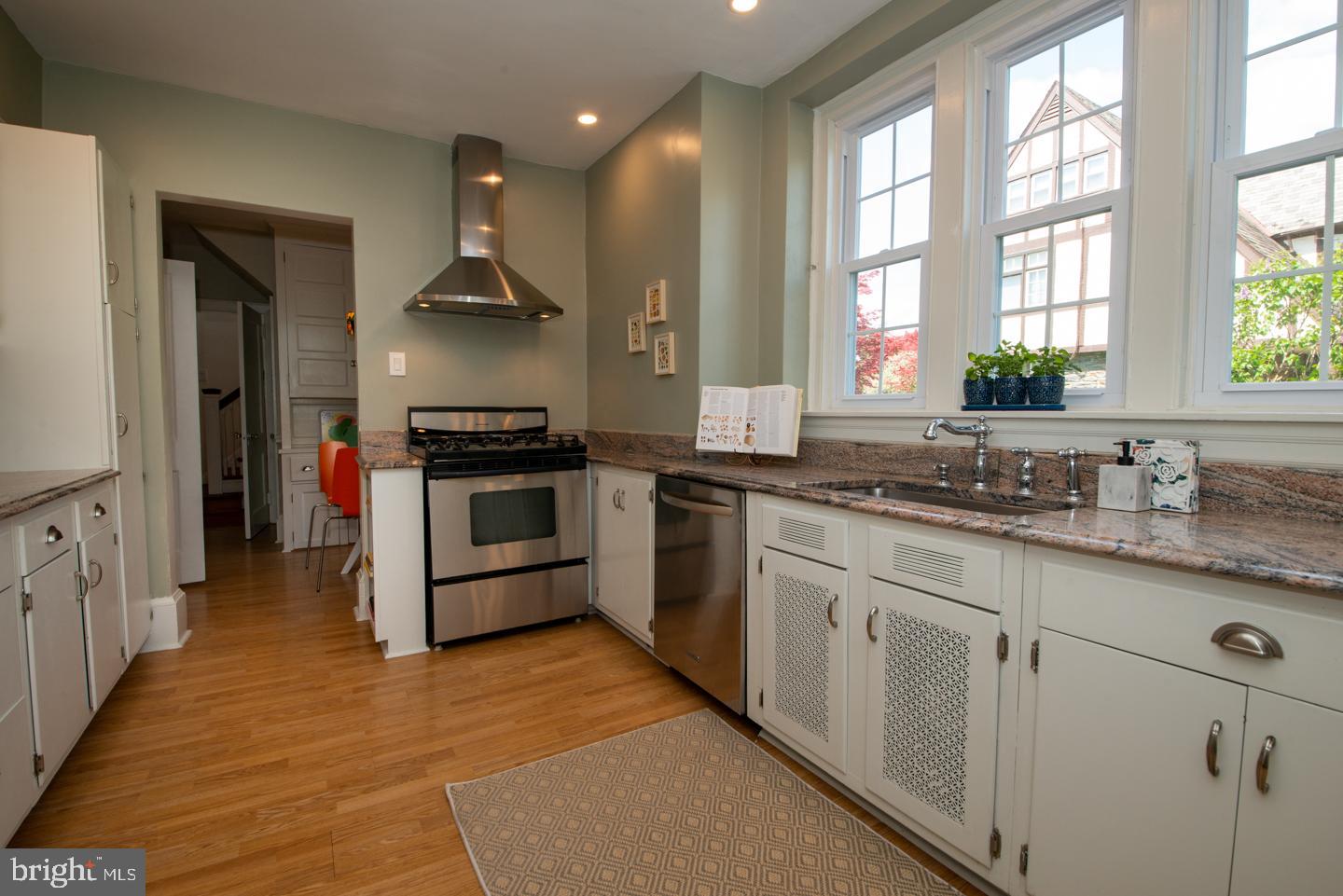 ELKINS PARK - Residential