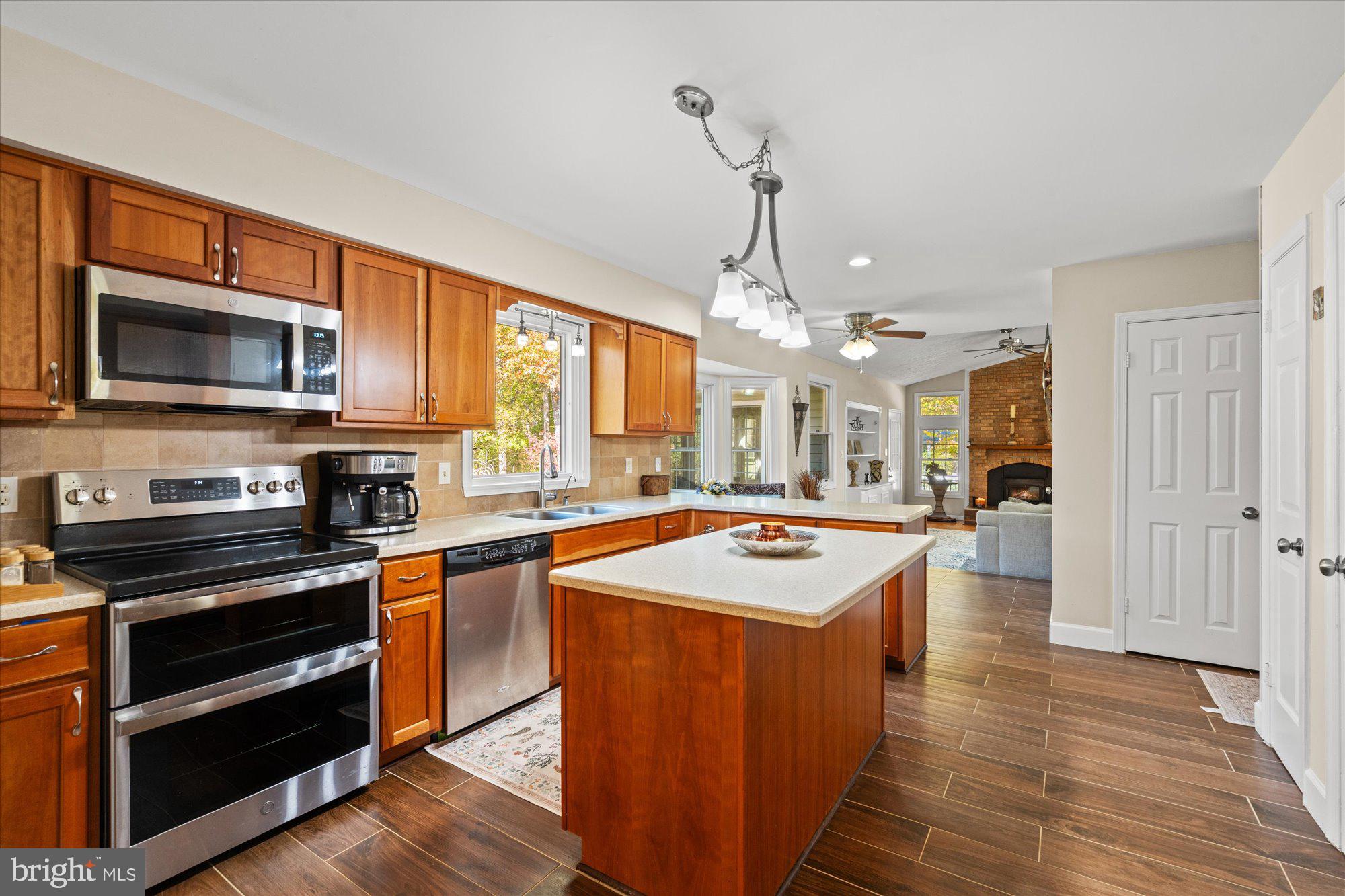 MINNIEVILLE MANOR - Residential