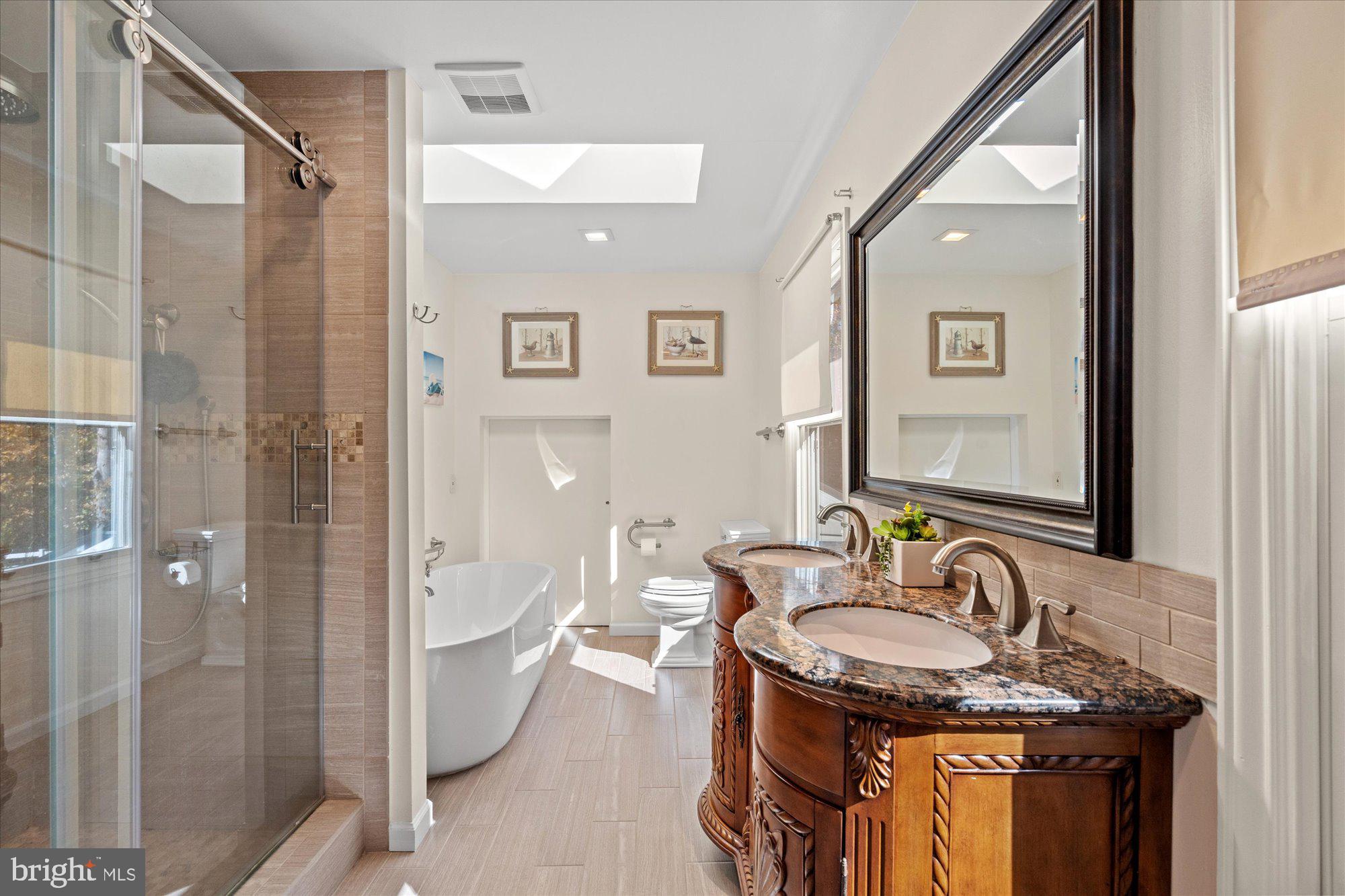 MINNIEVILLE MANOR - Residential