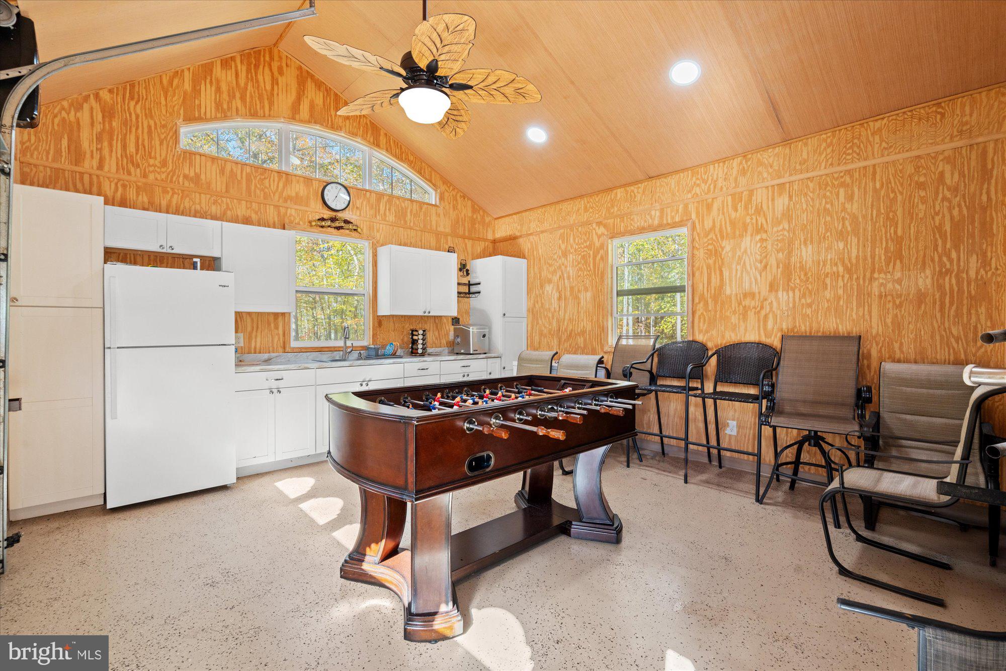 MINNIEVILLE MANOR - Residential