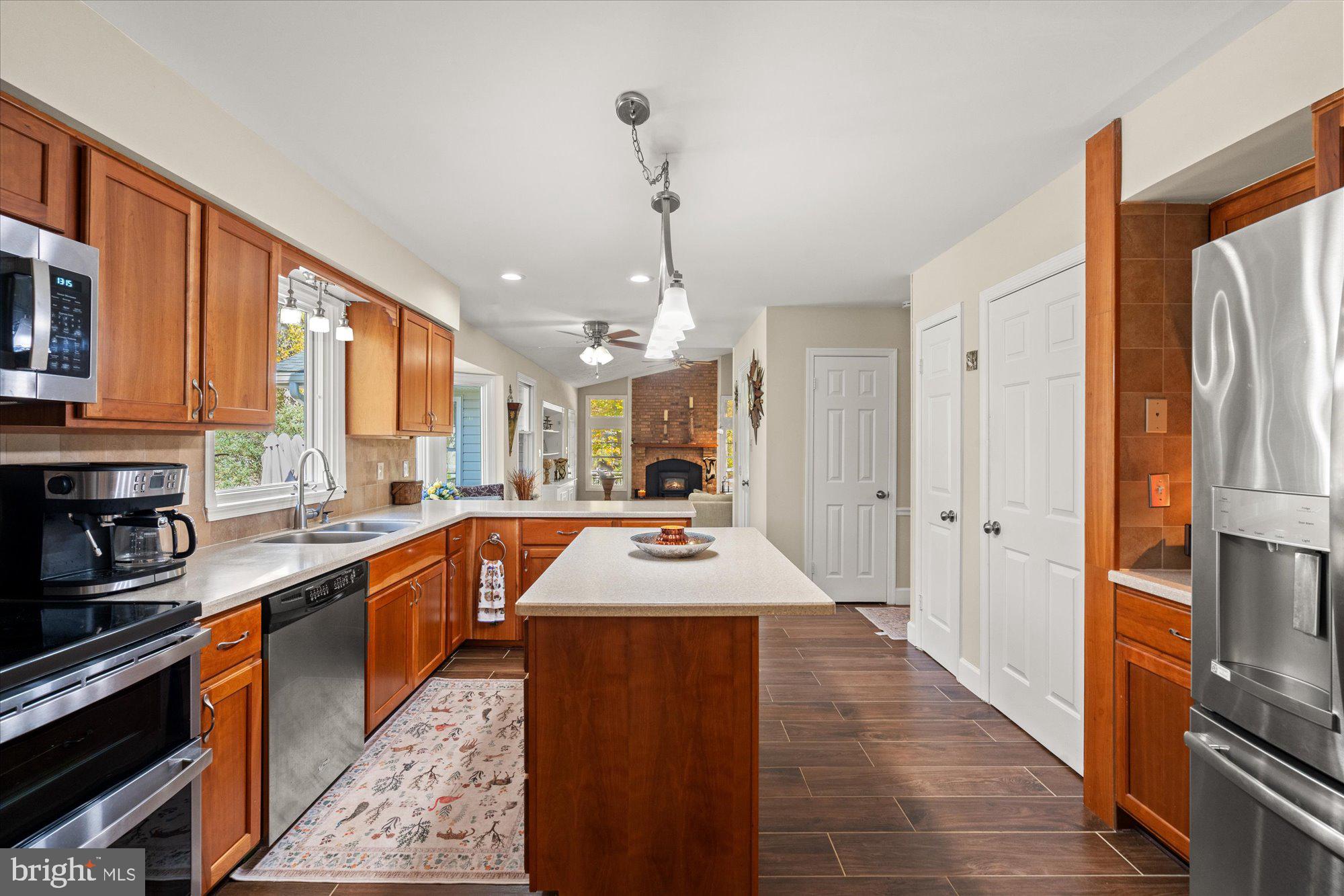 MINNIEVILLE MANOR - Residential