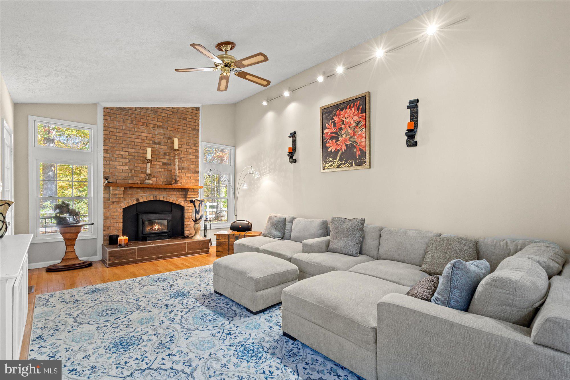 MINNIEVILLE MANOR - Residential