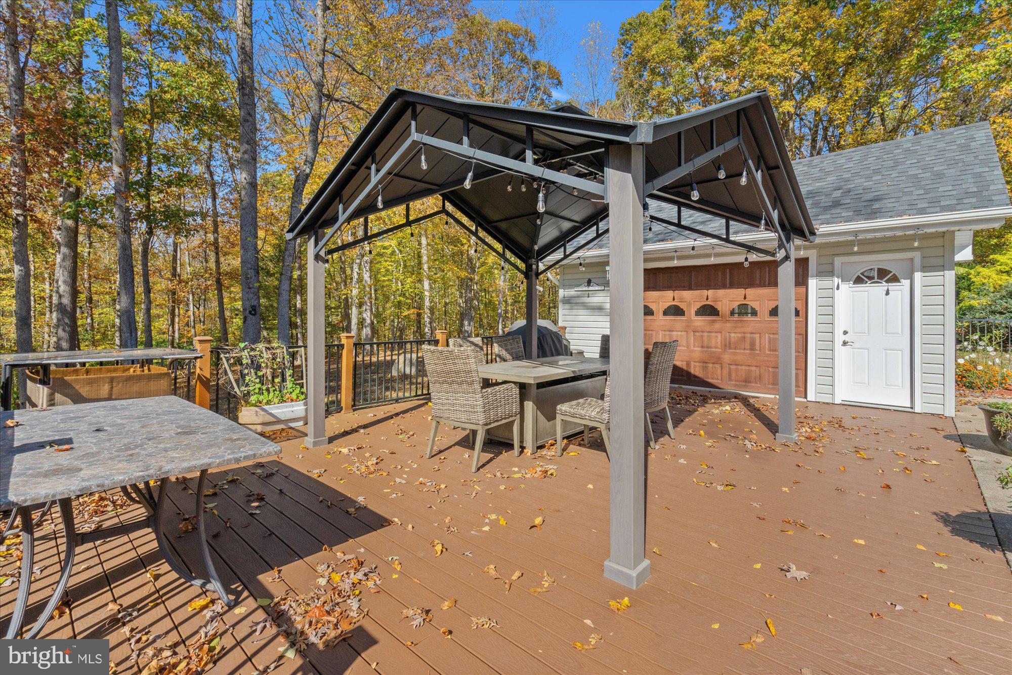 MINNIEVILLE MANOR - Residential