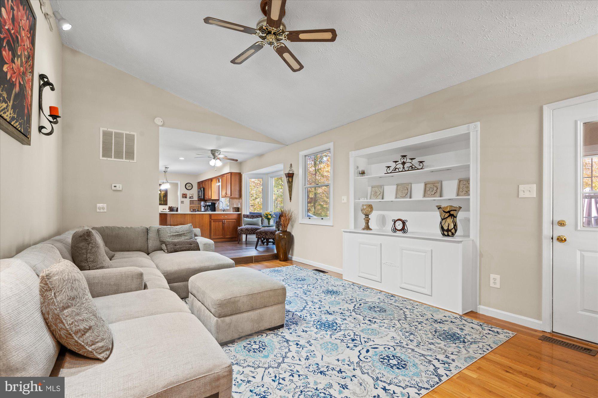 MINNIEVILLE MANOR - Residential