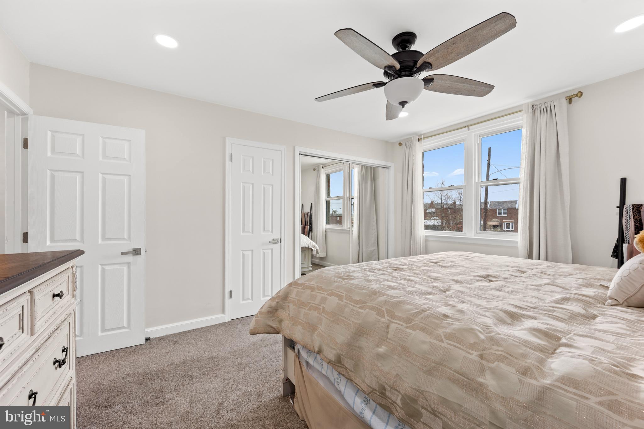 PHILADELPHIA (NORTHWEST) - Residential