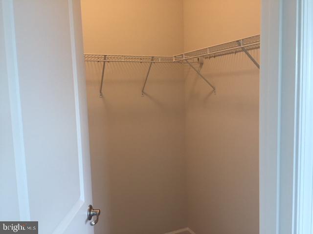 DISCOVERY SQUARE - Residential Lease