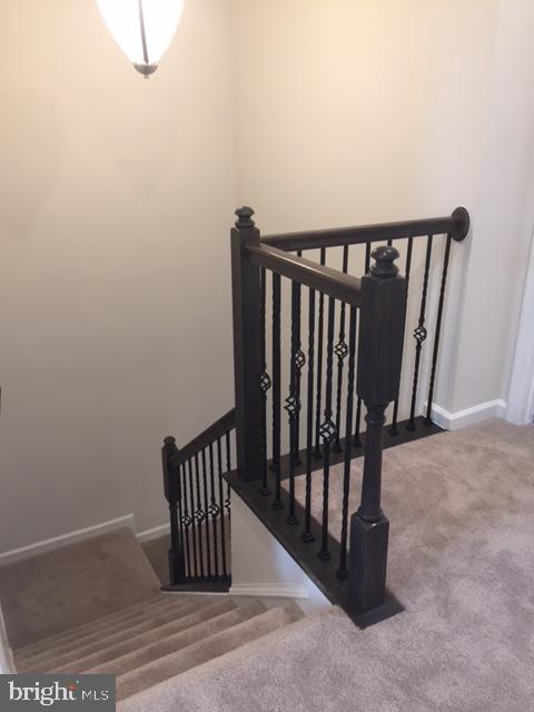 DISCOVERY SQUARE - Residential Lease