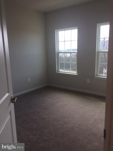 DISCOVERY SQUARE - Residential Lease