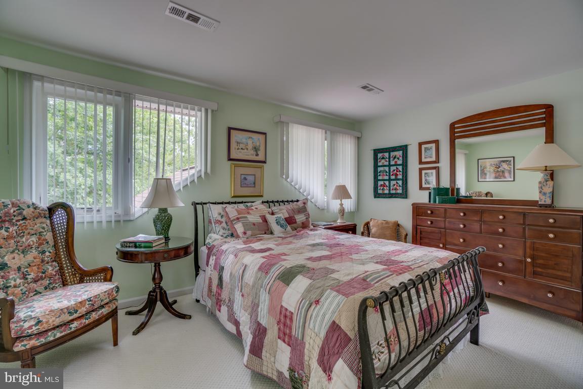 LAKE OF THE WOODS - Residential