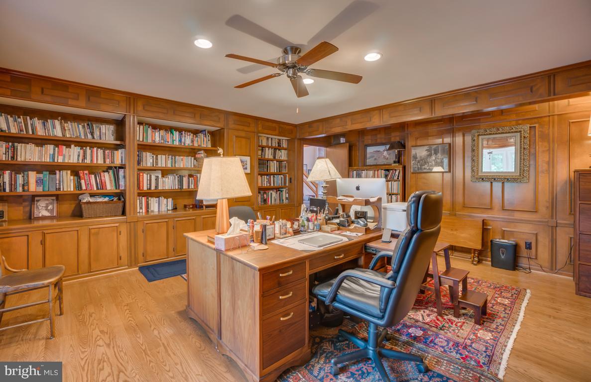 LAKE OF THE WOODS - Residential