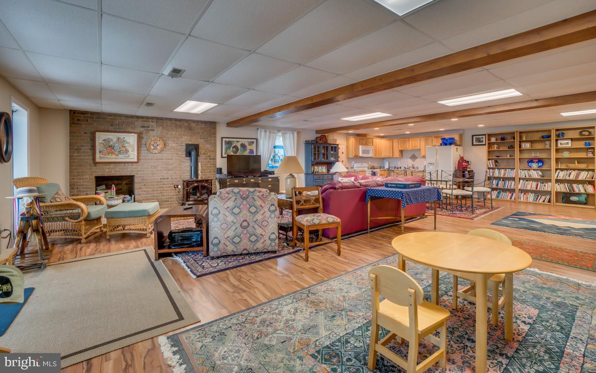 LAKE OF THE WOODS - Residential