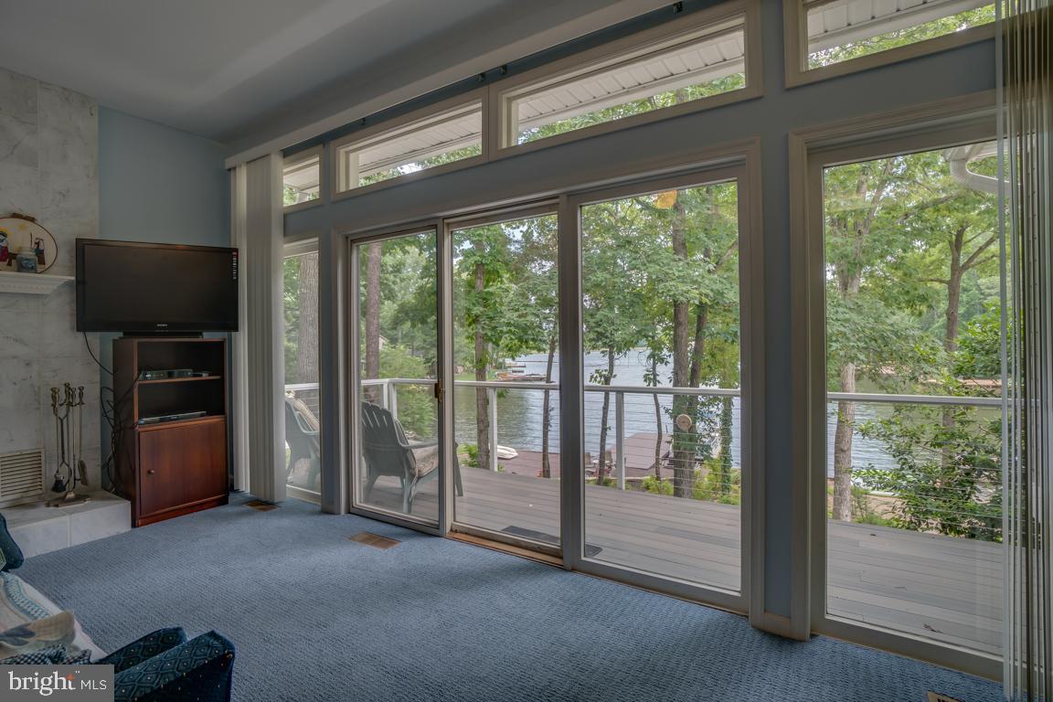 LAKE OF THE WOODS - Residential