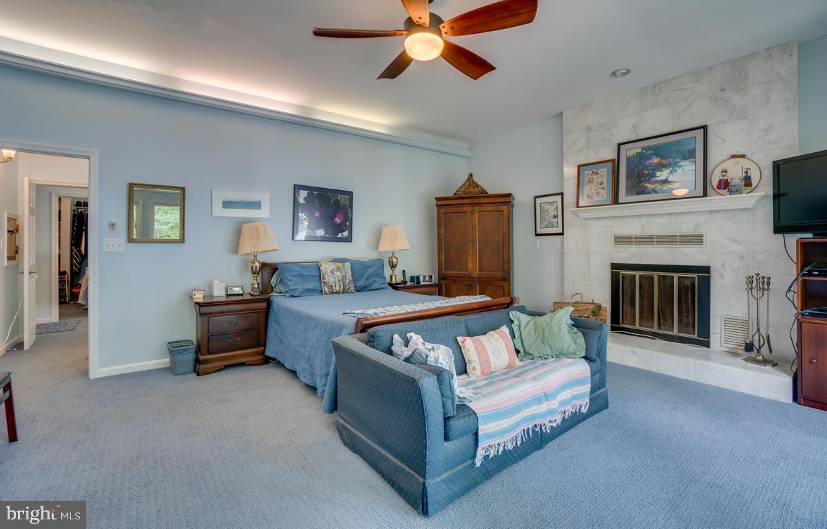 LAKE OF THE WOODS - Residential